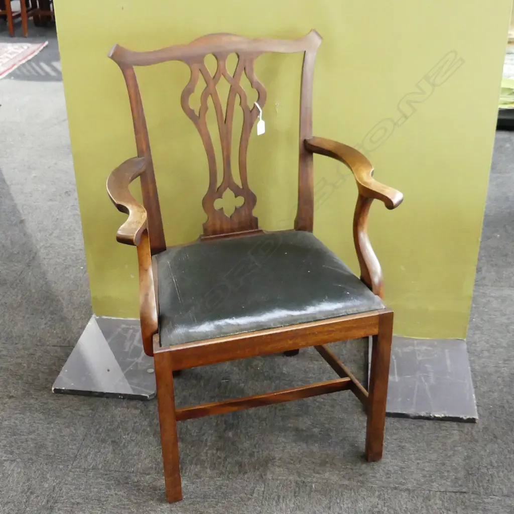c1940 MAHOGANY CHIPPENDALE STYLE CARVER ARMCHAIR Image 1++