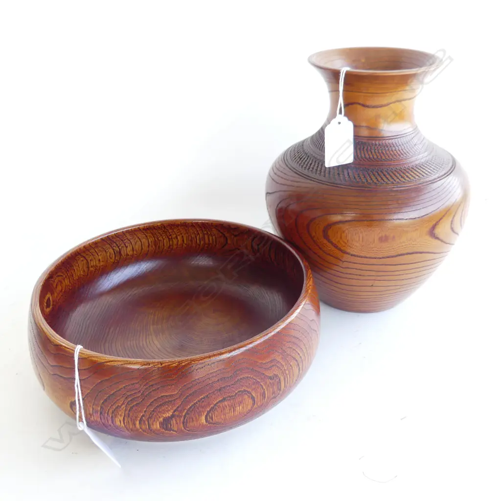 70’S ELM WOOD BOWL UNUSED DIA 215mm & MATCHING VASE H. 210mm. Image 1++