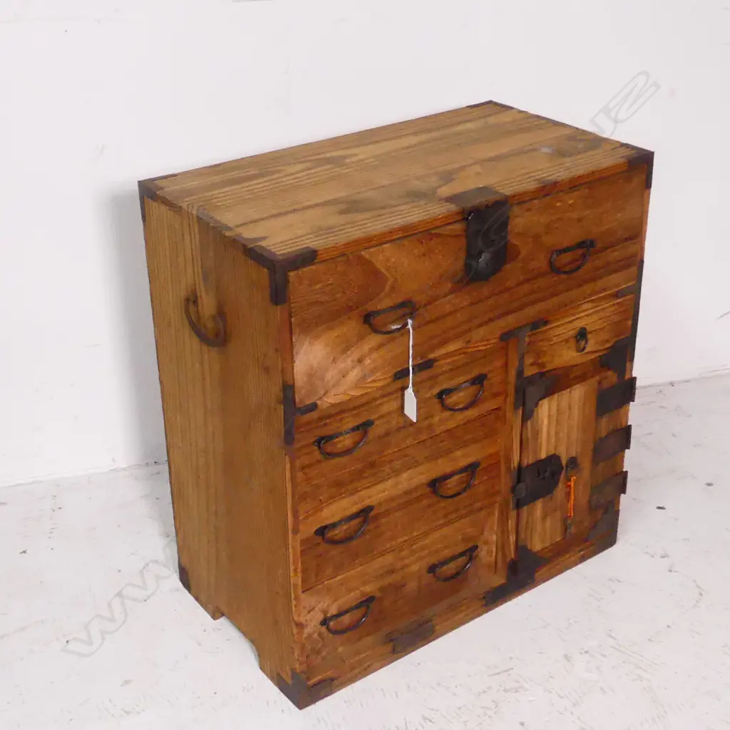 SMALL OLD JAPANESE COLLECTOR'S BEDSIDE CABINET, 1 DOOR, 5 DRAWERS & KEY, H.570mm Image 1++