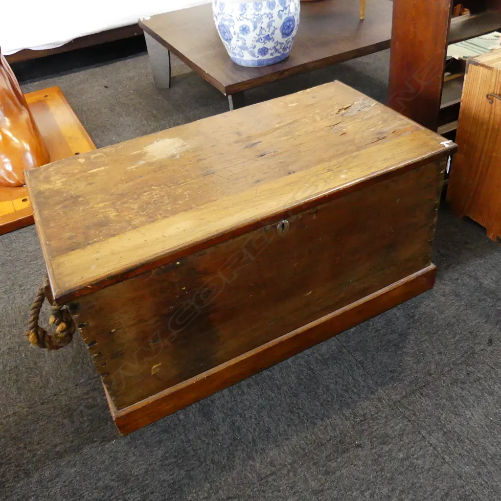 SAILOR'S KAURI FOOTLOCKER / TRUNK w. ROPE HANDLES Image 1++