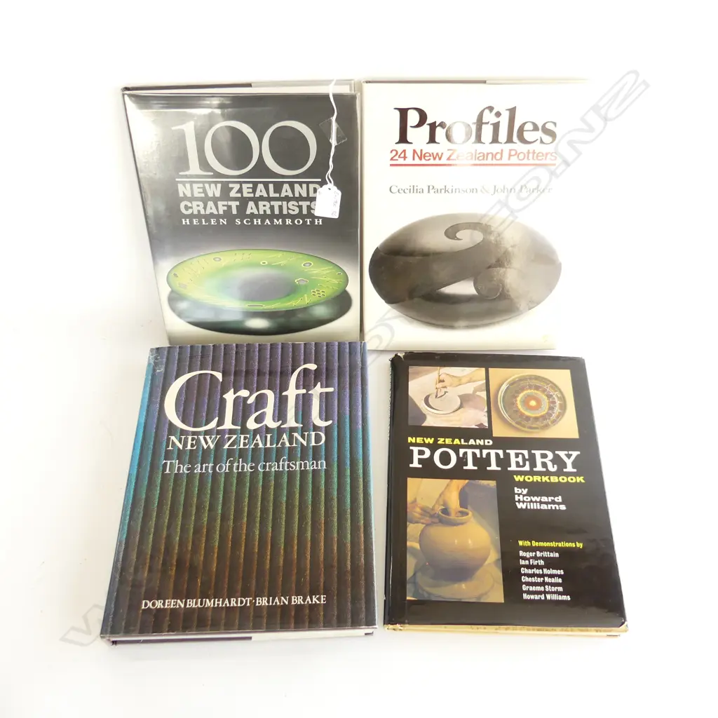 4 BOOKS ON NZ CRAFT: 100 Craft Artists. 24 NZ potters. Craft NZ. NZ Pottery Image 1++