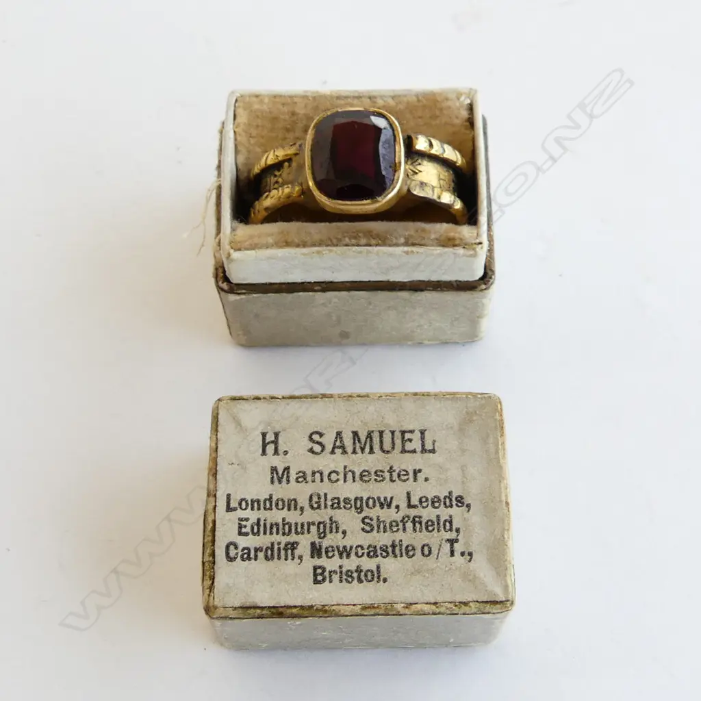 ANTIQUE MORNING RING 4.3 GRAMS DAMAGED TO ENAMEL Image 1++