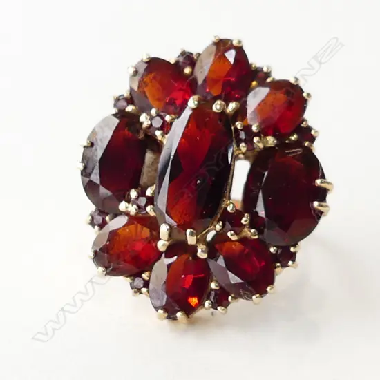 10CT GARNET RING 7.4 GRAMS SIZE O