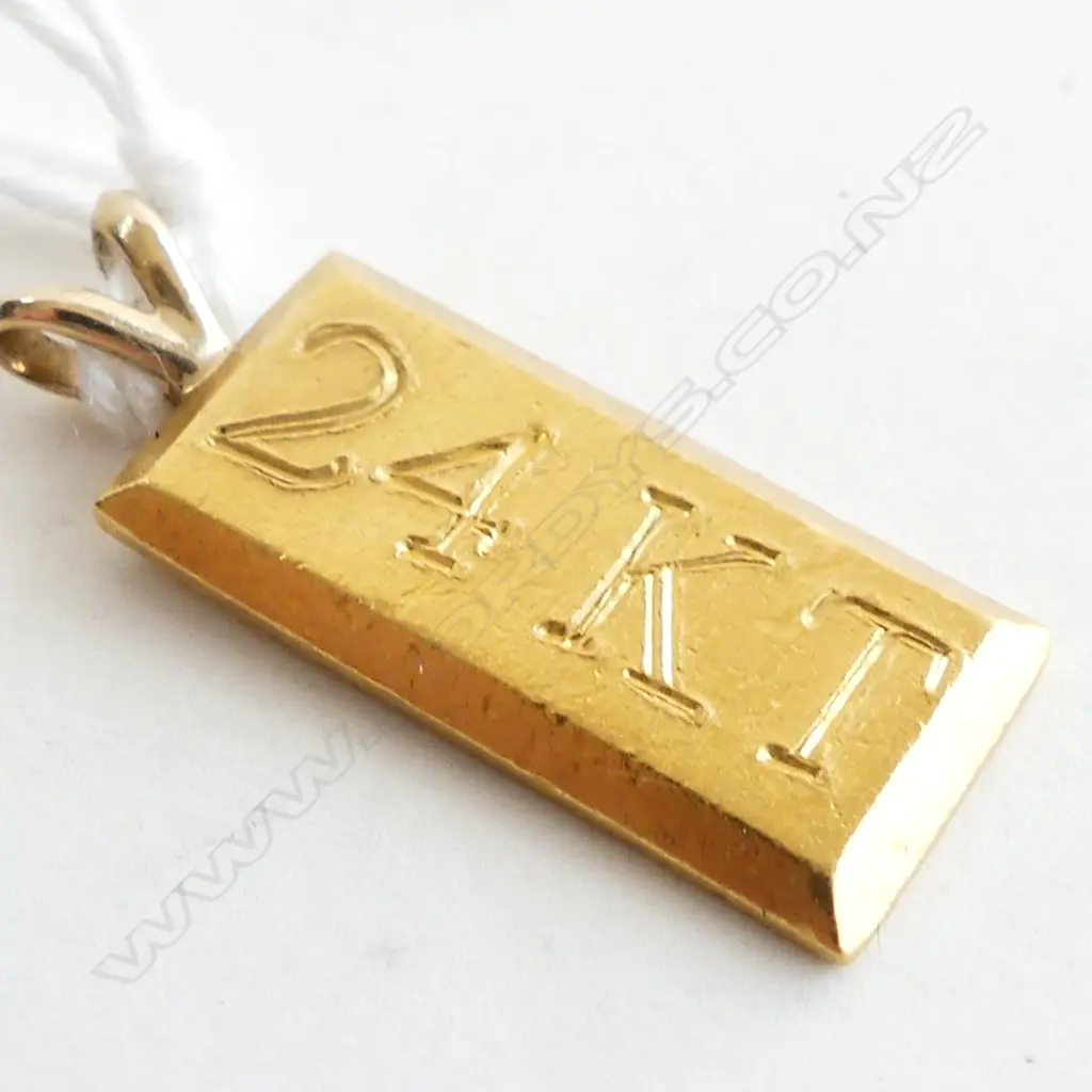 24ct GOLD INGOT TYPE PENDANT 6gms Image 1++