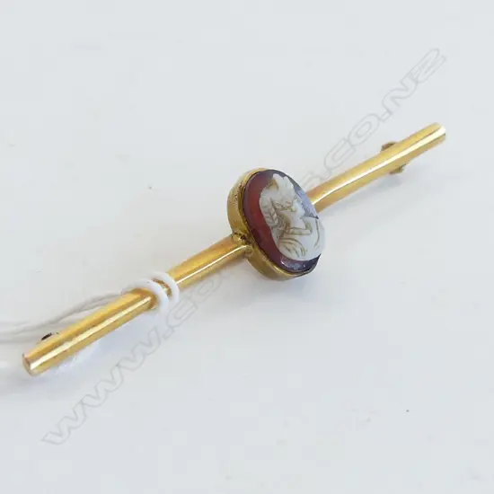 9CT GOLD AGATE CAMEO BROOCH TOTAL WEIGHT 4GMS