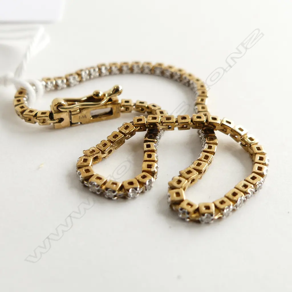 9CT GOLD & DIAMOND SET TENNIS BRACELET, 0.39CT, 4.3GMS Image 1++