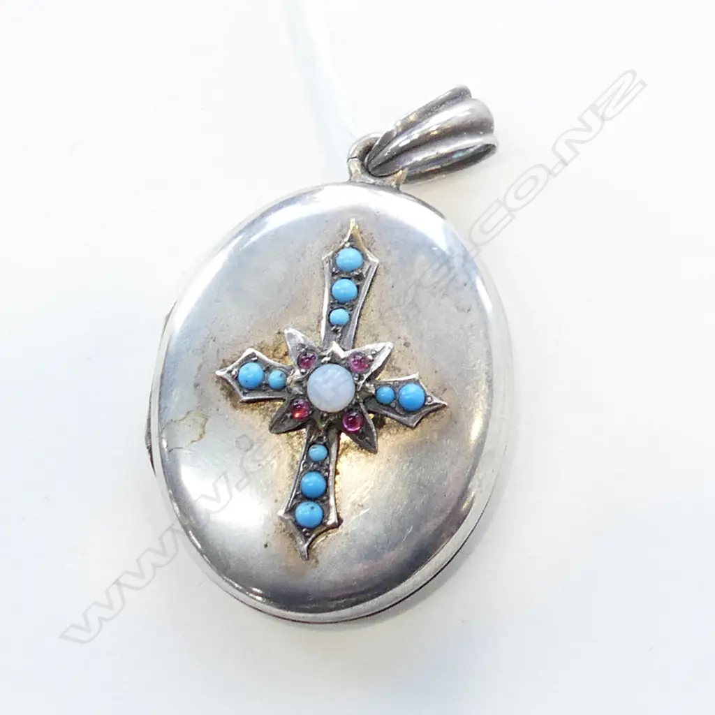 EARLY 20thC SILVER LOCKET w. TURQUOISE CROSS DECORATION 40x30mm 18.6 GRAMS Image 1++