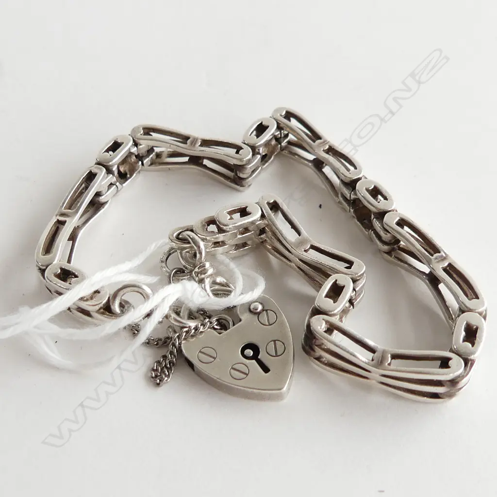 STG SILVER GATE BRACELET WITH PADLOCK, 18.02GMS  Image 1++