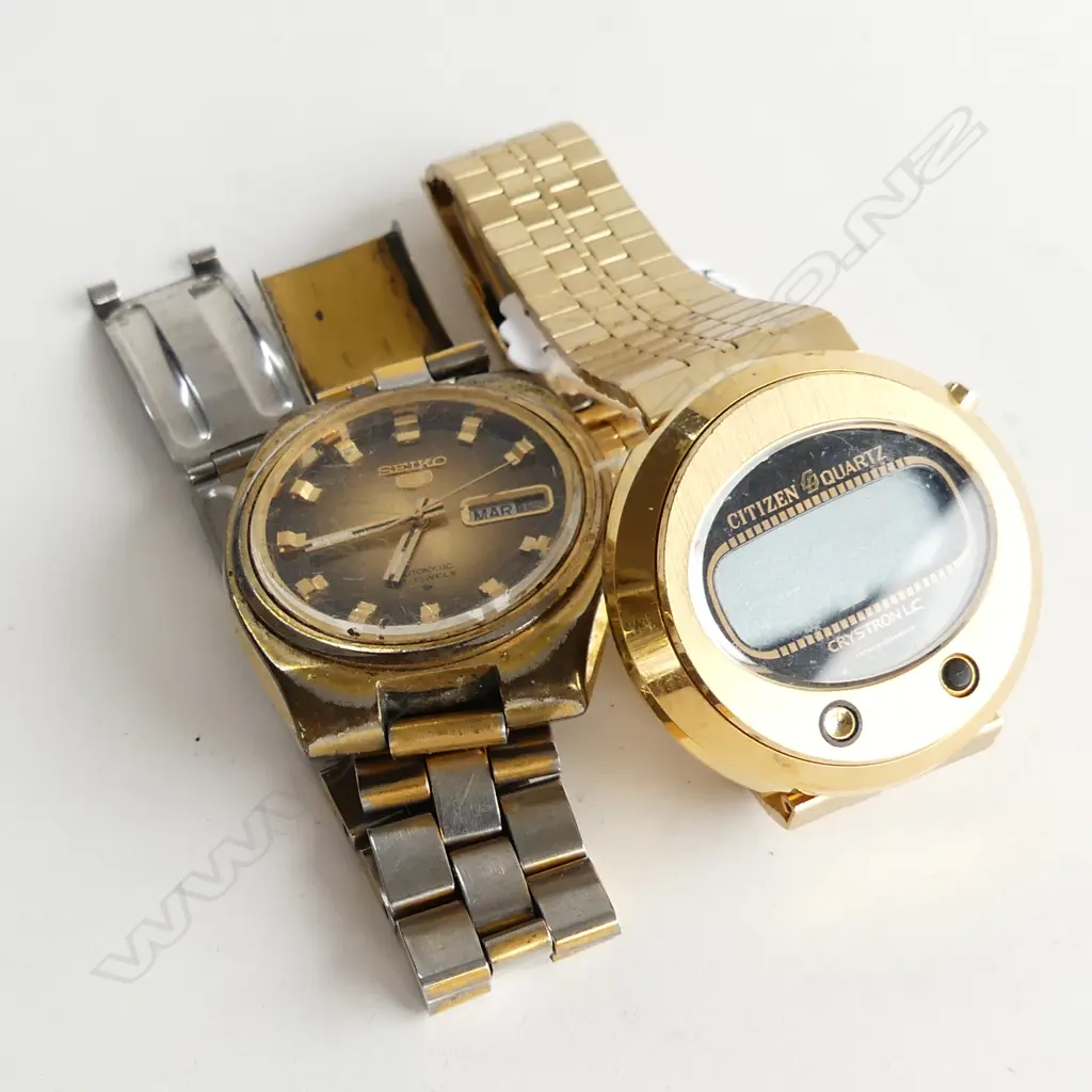 2 VINTAGE GILT RETRO WATCHES: SEIKO 5 + DIGITAL A.F Image 1++