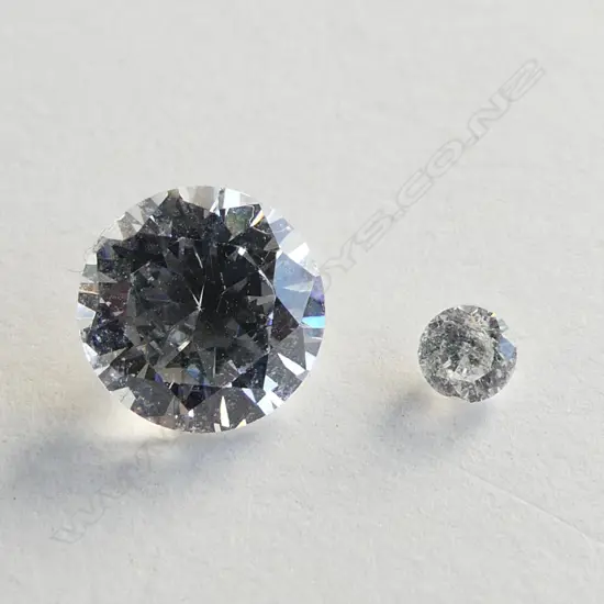 TWO LOOSE CZ STONES