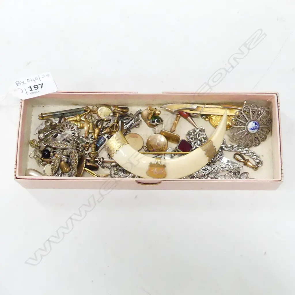 ASST. COSTUME JEWELLERY, GOLD PLATE ETC Image 1++
