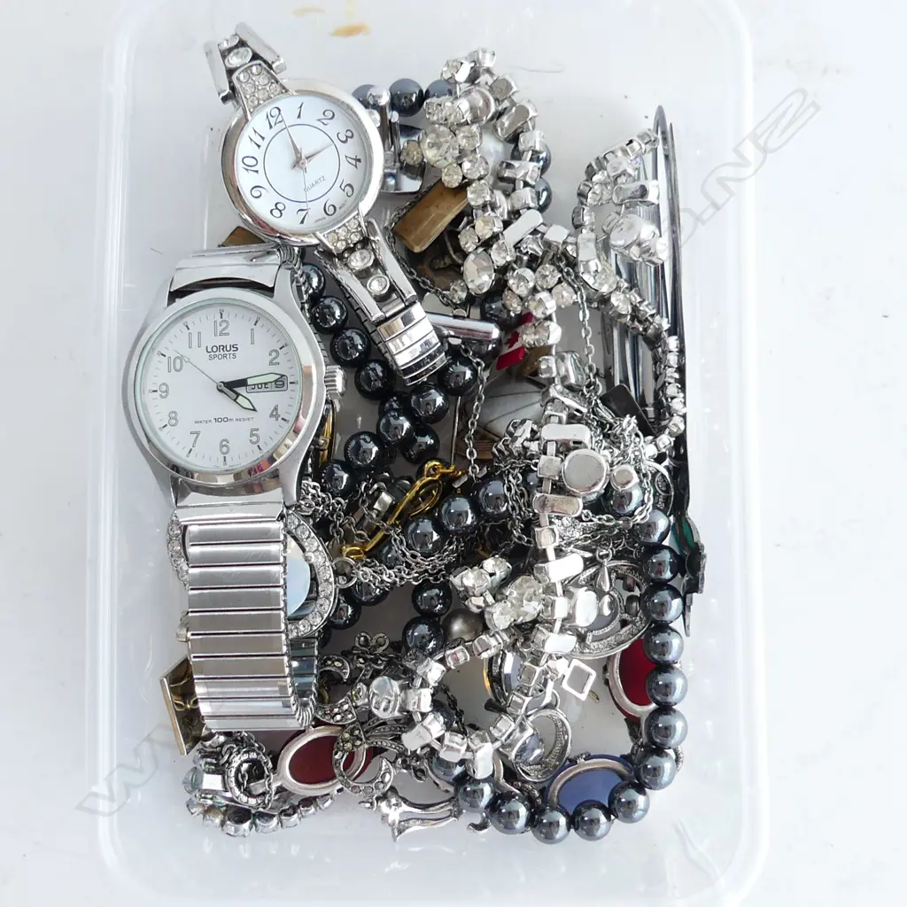 ASST. JEWELLERY INCL. 2 WRIST WATCHES ETC Image 1++