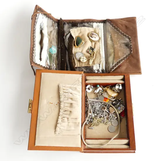 LEATHER JEWELLERY BOX & LEATHER JEWELLERY TRAVEL FOLD WITH ASST COSTUME JEWELLERY IN BOTH 