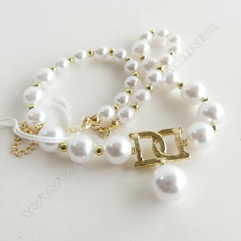 FAUX PEARL 'DIOR' FASHION NECKLACE  Image 1++