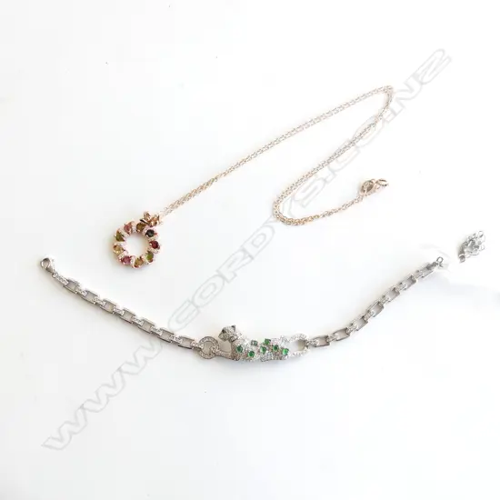 2 925 SILVER PCES; BRACELET w. LEOPARD & SILVER GILT PENDANT NECKLACE