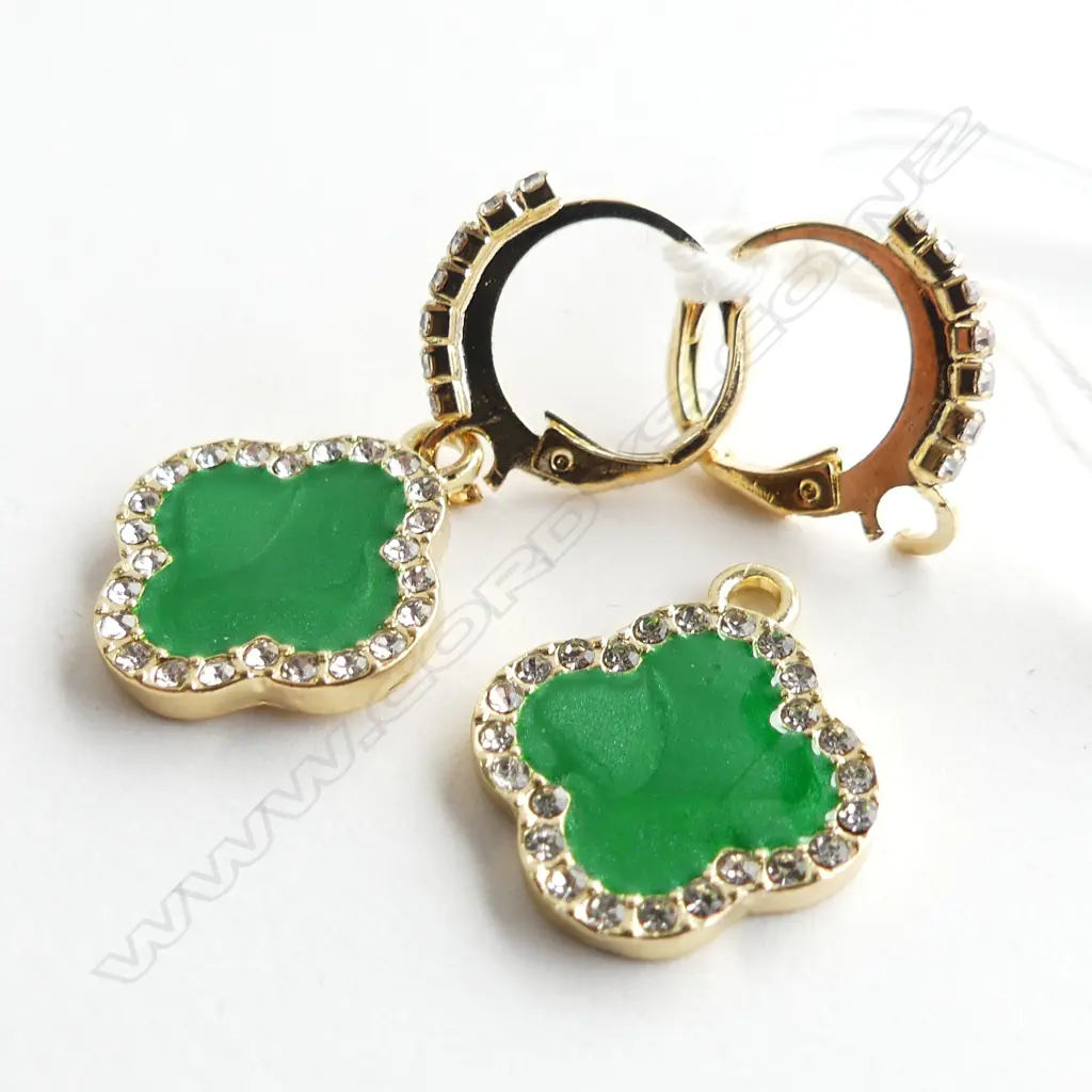 JADE COLOURED & DIAMANTE GILT CLOVER DROP EARRINGS Image 1++