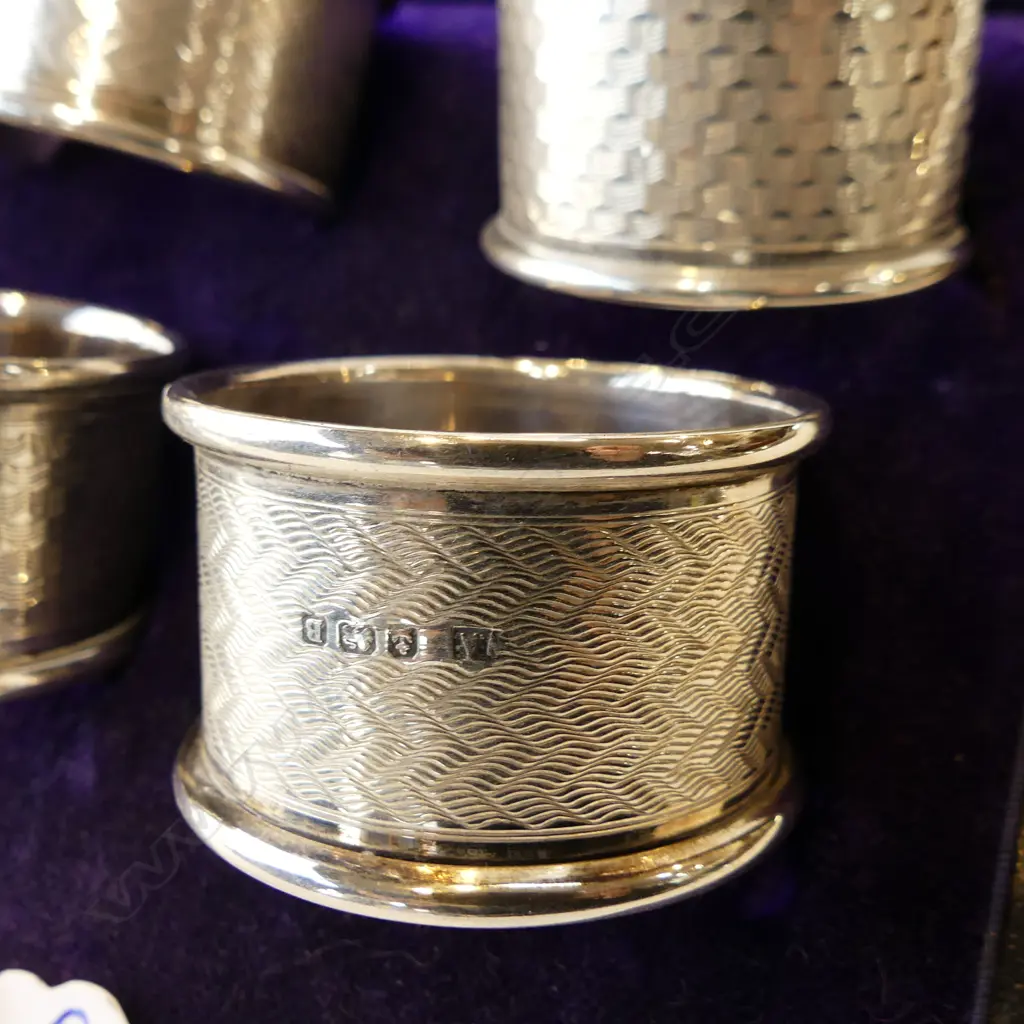 CASED SET OF 6 STG NAPKIN RINGS, B'HAM 1925/6 92 GRAMS Image 1++
