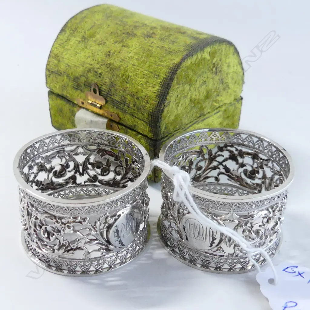 PR SILVER EMBOSSED & EMBOSSED BOXED NAPKIN RINGS Sheffield 1889 Image 1++