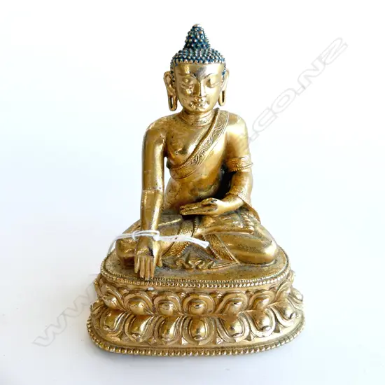 GILT BRONZE BUDDHA; EARTH TOUCHING POSE H.150mm