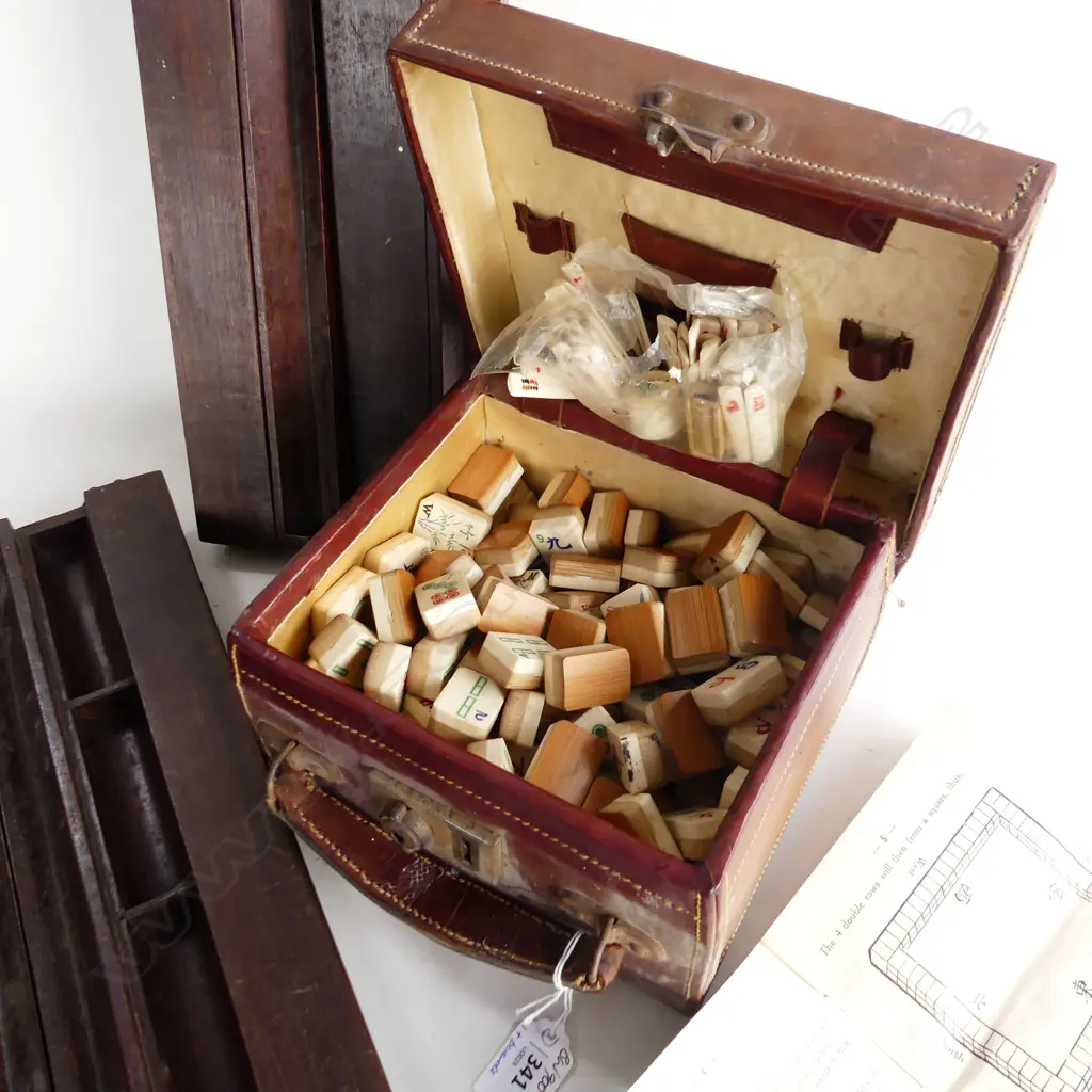 VINTAGE MAHJONG SET IN LEATHER CASE, SET OF BOARD W FOLDING TOPS, POSSIBLY INCOMPLETE Image 1++