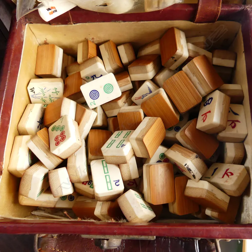 VINTAGE MAHJONG SET IN LEATHER CASE, SET OF BOARD W FOLDING TOPS, POSSIBLY INCOMPLETE Image 1++