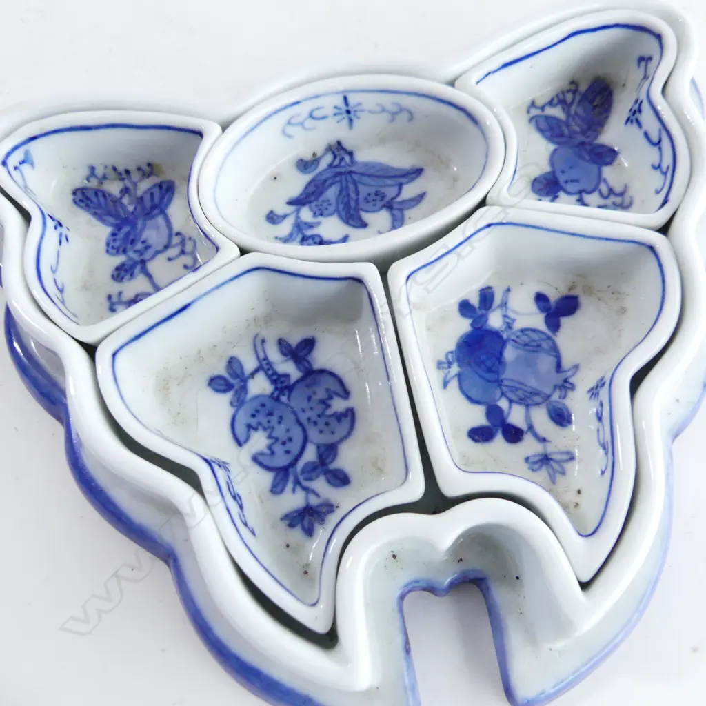 2 BLUE & WHITE  PORCELAIN BUTTERFLY LIDDED CONTAINERS, EACH WITH 5 INDIV. SECTION DISHES INSIDE DIA. 270, 180MM Image 1++