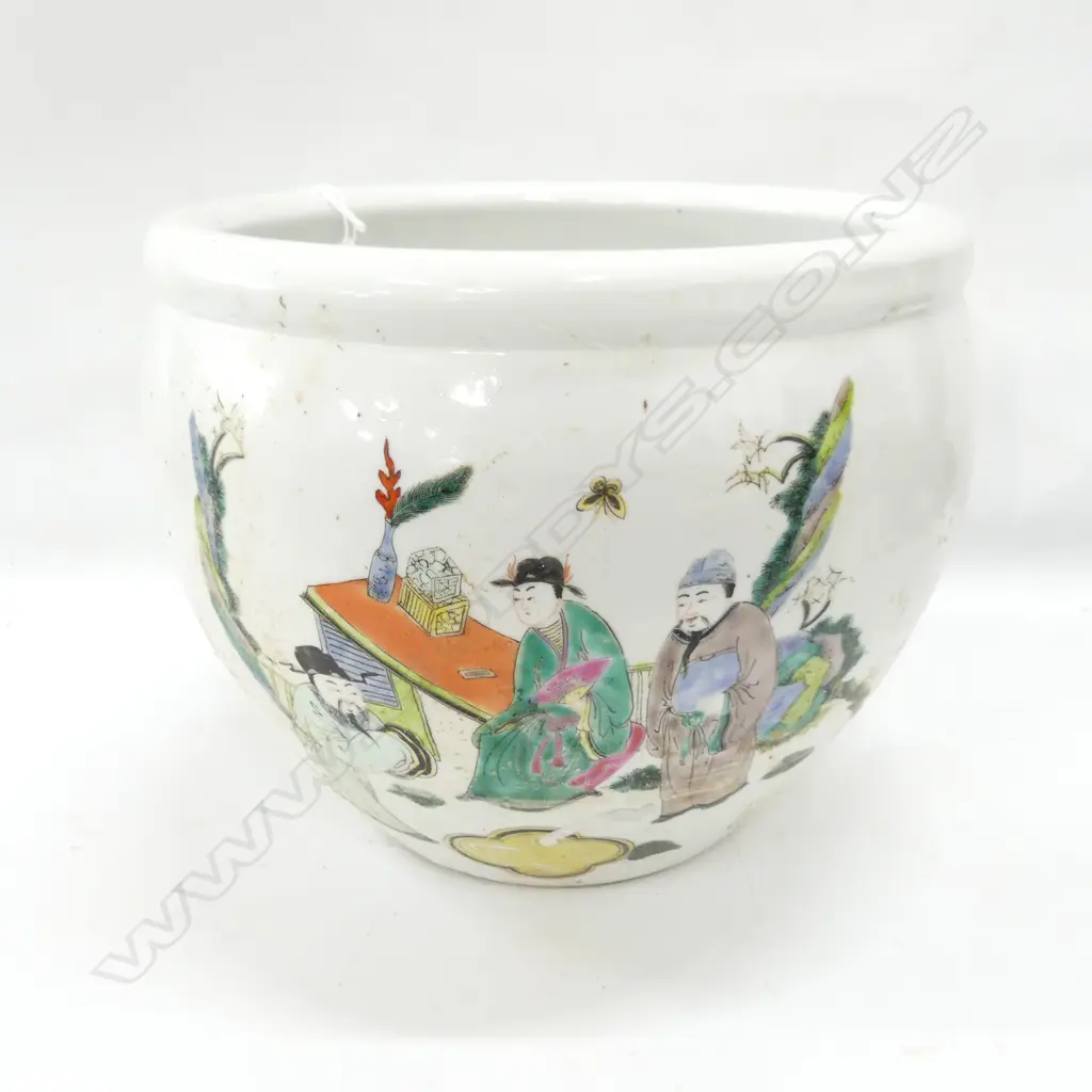 CHINESE JARDINERE DECORATED w. FIGURES IN LANDSCAPE H.220mm / 280mm dia Image 1++