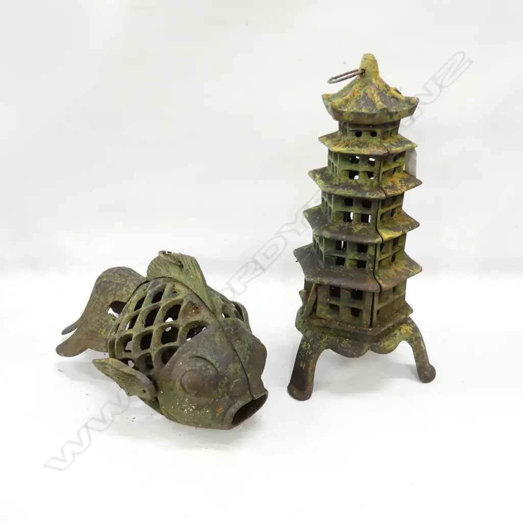2 CAST IRON ORIENTAL LANTERNS; FISH & PAGODA H.335mm Image 1++