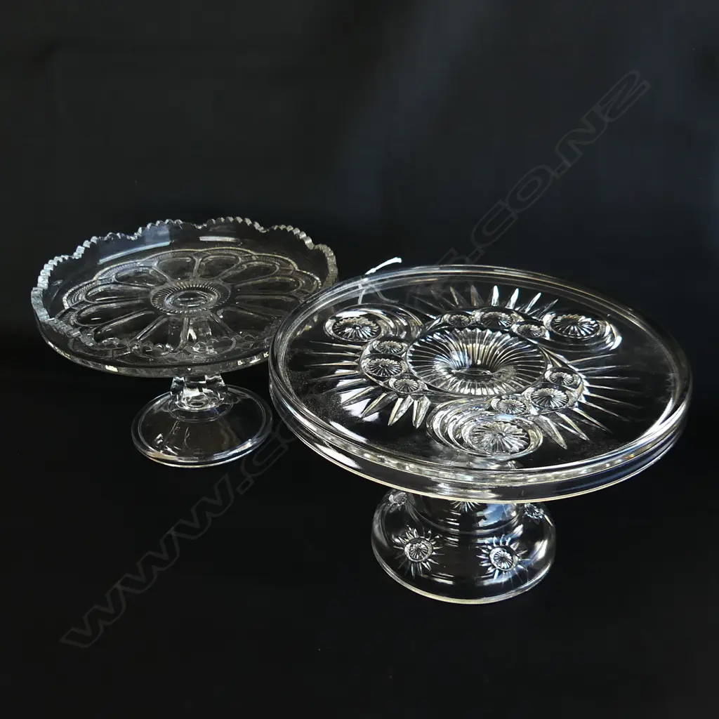2 PRESSED GLASS COMPORTS H.160mm / 260mm dia Image 1++