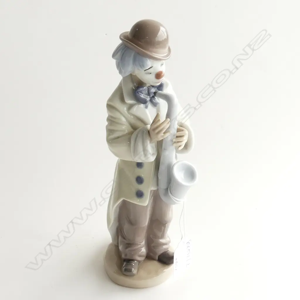 LLADRO 'SAD SAX' #5471 H.225mm, BOXED Image 1++