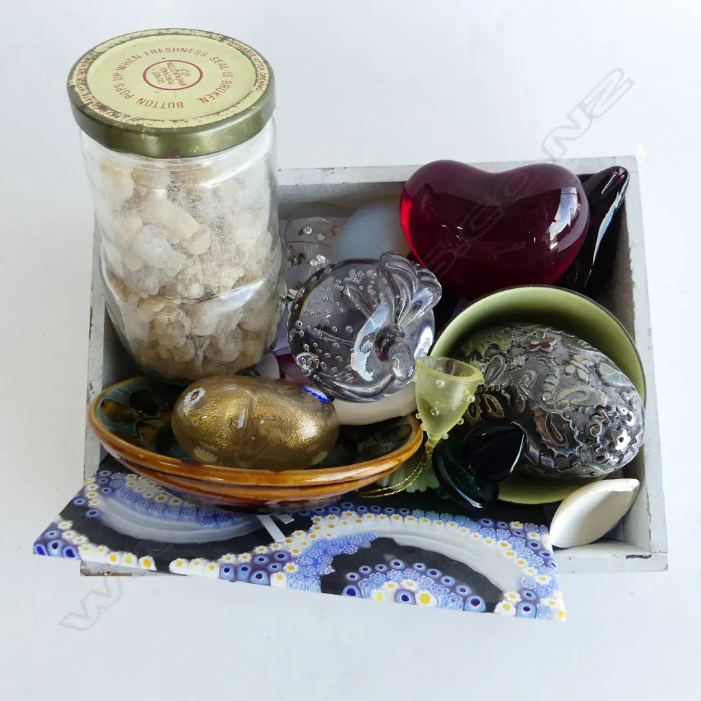 ART GLASS HEARTS, JAR OF FRANKENSE GUM ETC Image 1++
