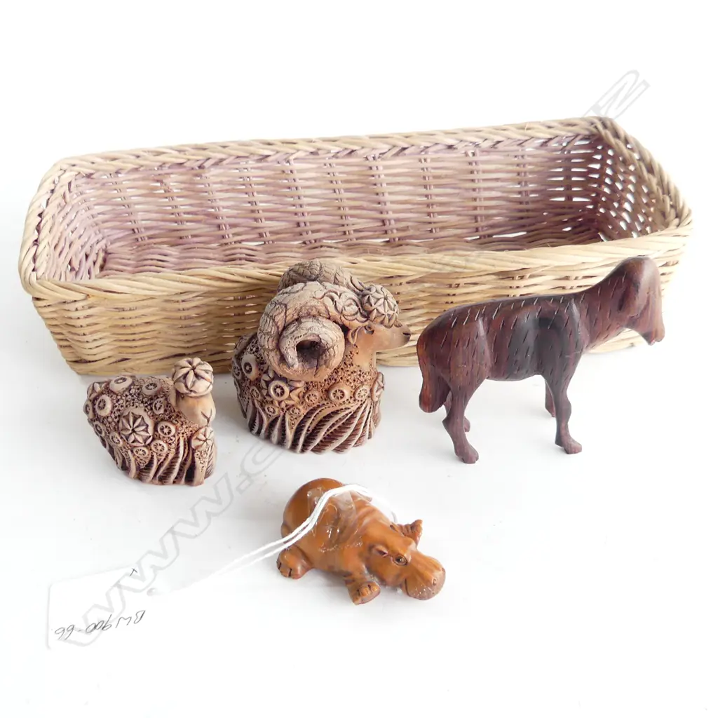 CARVED WOOD JAPANESE HIPPO NETSUKE + 3 SMALL ANIMALS Image 1++
