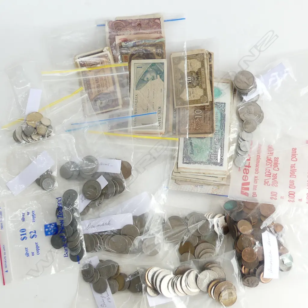 ASST. WORLD BANK NOTES & COINS Image 1++