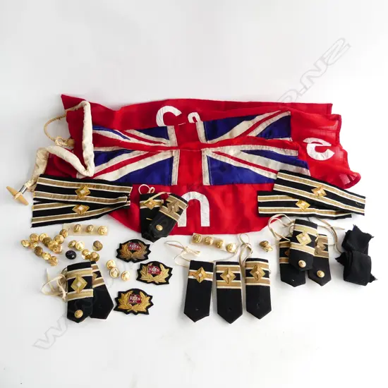 LG QUANTITY UNION STEAMSHIP COMPANY MEMORABILIA, INCL. BUTTONS EPAULETTES & IU.S.S.C. FLAG (820 x 520mm) etc