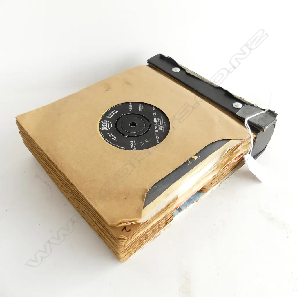 ALBUM OF APPROX 12 45S ELVIS/HOLLIES/BEACH BOYS ETC Image 1++