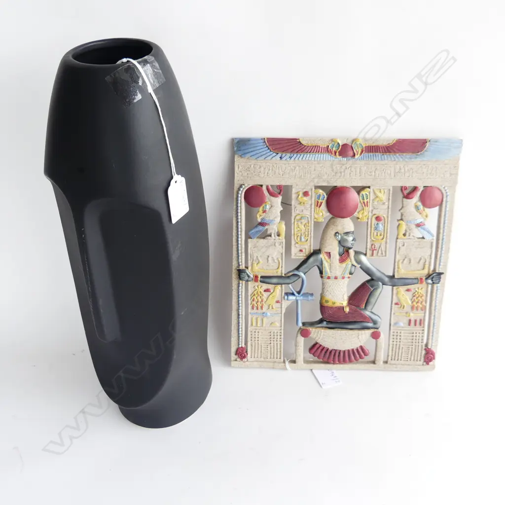 BLACK EASTER ISLAND STYLE CERAMIC VASE H.370mm + EGYPTIAN PLAQUE 260x230mm Image 1++