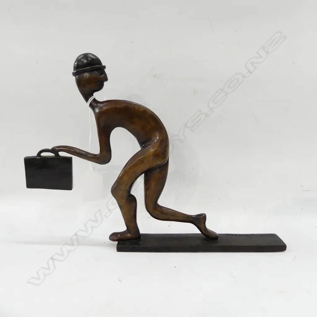J. SULLIVAN BRONZE SCULPTURE 'EXIT STRATEGY' '07 2/20 H.200mm Image 1++