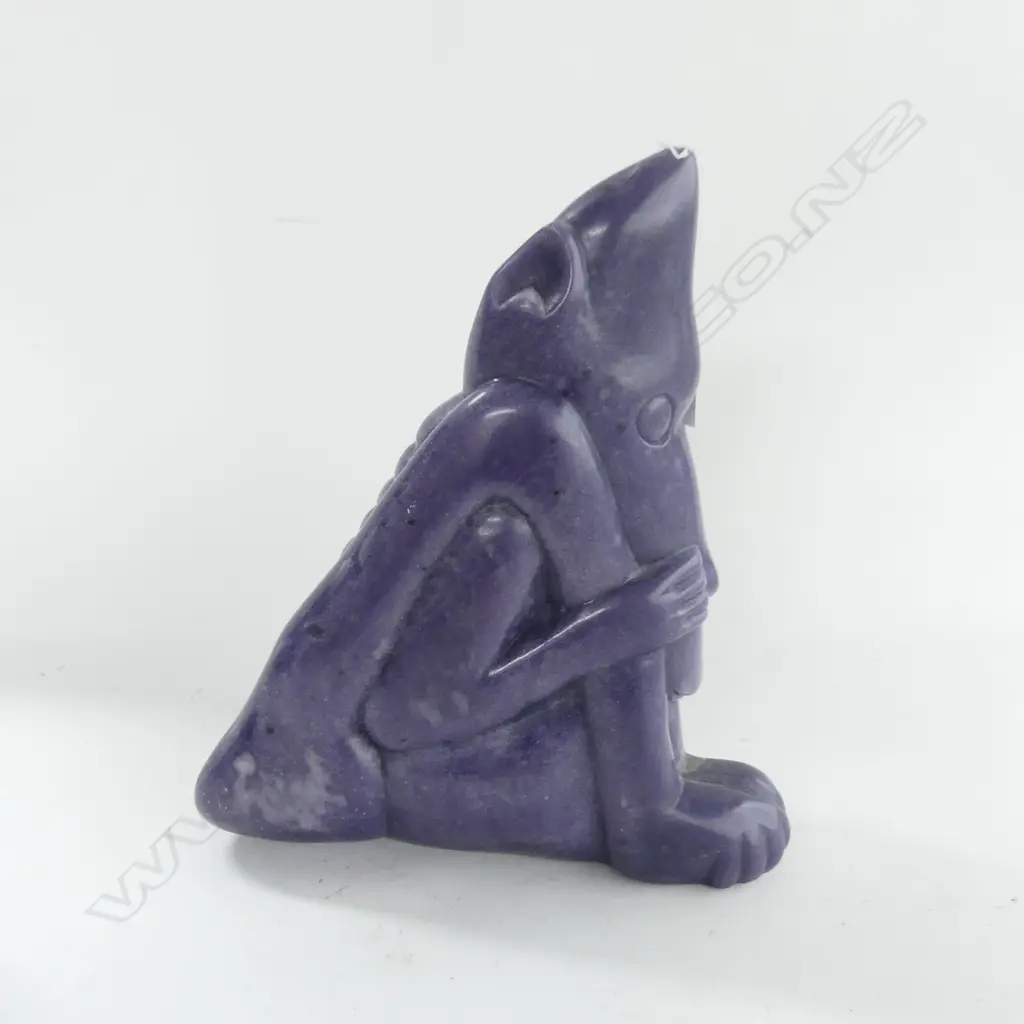LGE LAVENDER CARVED STONE SEATED ANIMAL H.310mm Image 1++