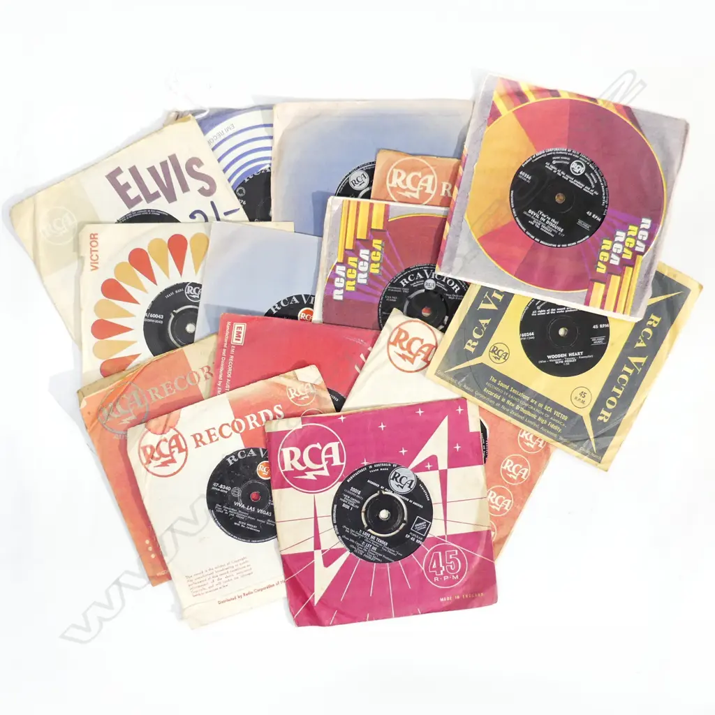 14 ASST ELVIS PRESLEY 45’S CONDITION VARIES Image 1++