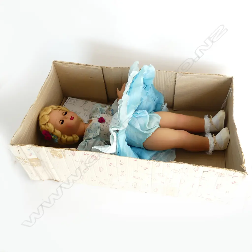 LG VINTAGE ITALIAN WALKIE TALKIE DOLL WITH ORIGINAL BOX H.  Image 1++