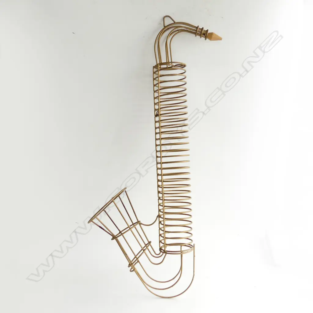 METAL CD RACK SHAPED AS SAXAPHONE H920MM Image 1++