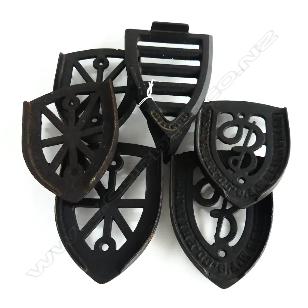 SIX ANTIQUE CAST IRON TRIVETS FOR IRONS – ENTERPRISE, KENRICK & SALTER L. 155MM – 190MM Image 1++