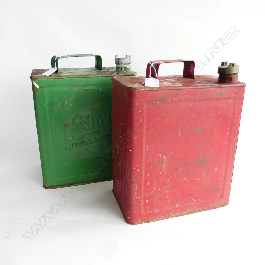2 OLD PETROL CANS SHELL (RED) & CASTROL (GREEN), BOTH H.280mm Image 1++