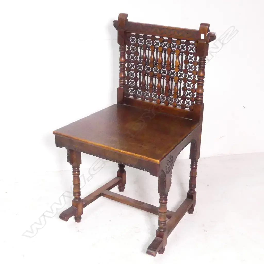 CARVED BOBBIN BACKED HALL CHAIR H880MM Image 1++