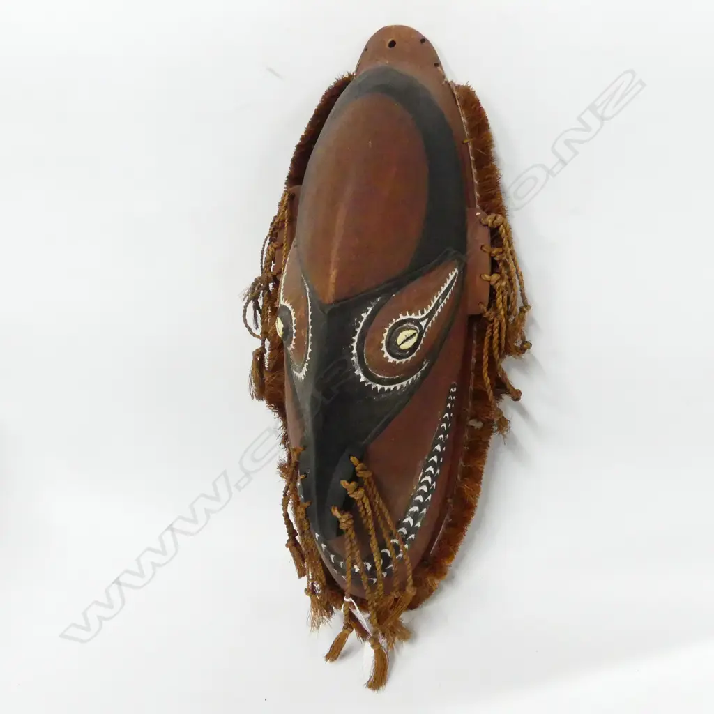 PNG FACE MASK H740MM Image 1++