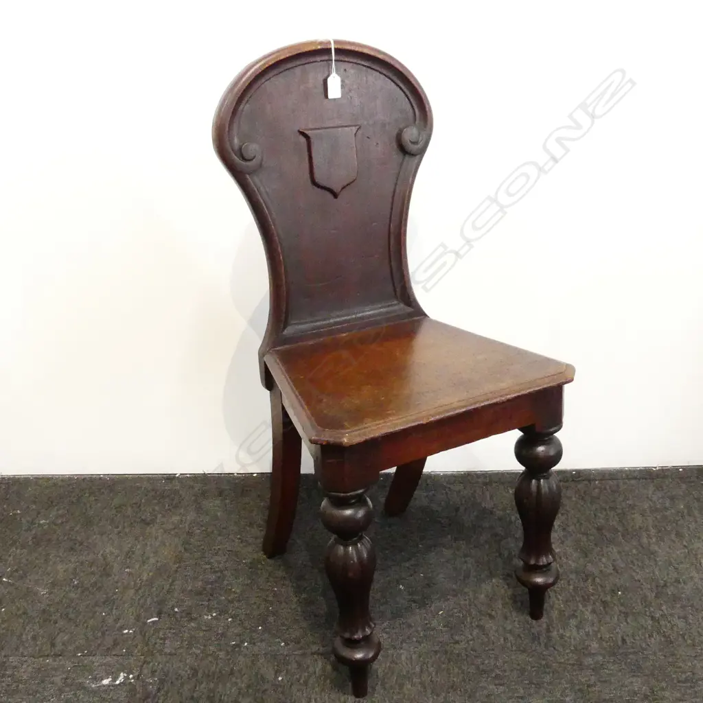 VICTORIAN MAHOGANY SHIELD BACK HALL CHAIR Image 1++