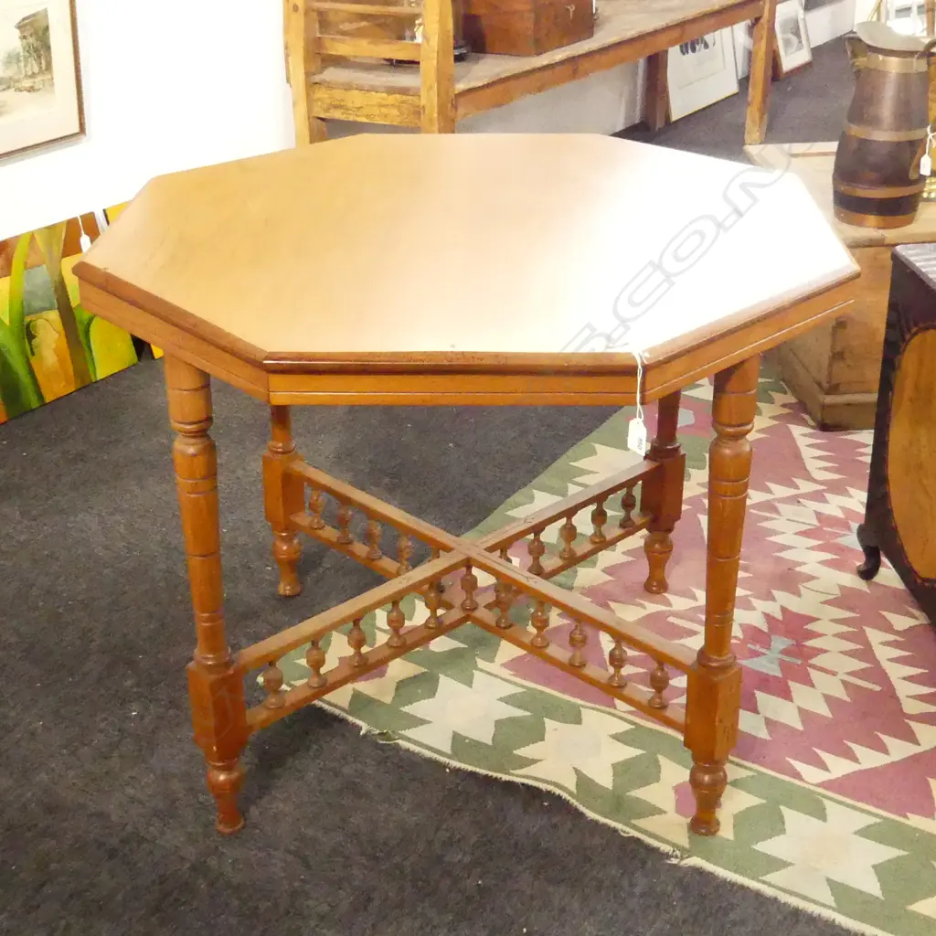 EARLY 20thC OCTAGONAL OCCAISIONAL TABLE 900x900x710mm Image 1++