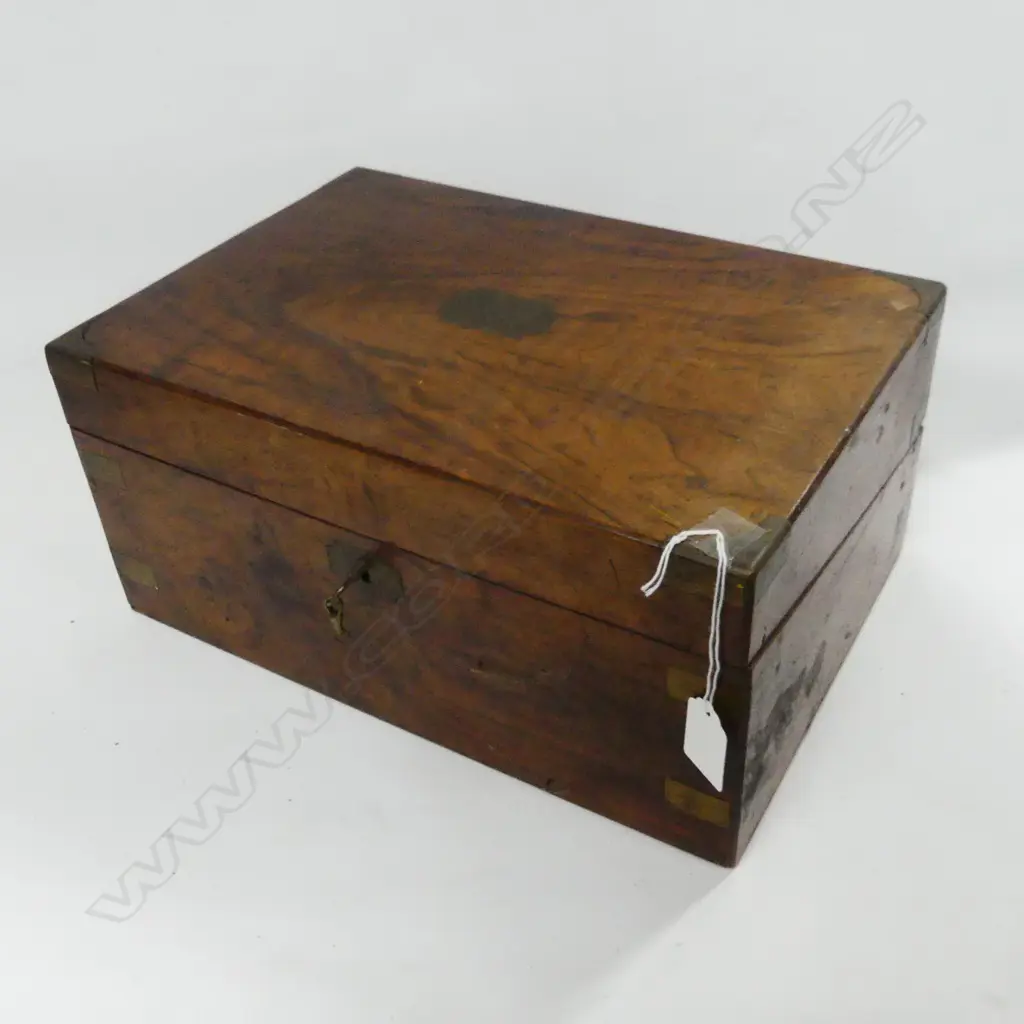 WALNUT WRITING SLOPE 350 BY230MM Image 1++