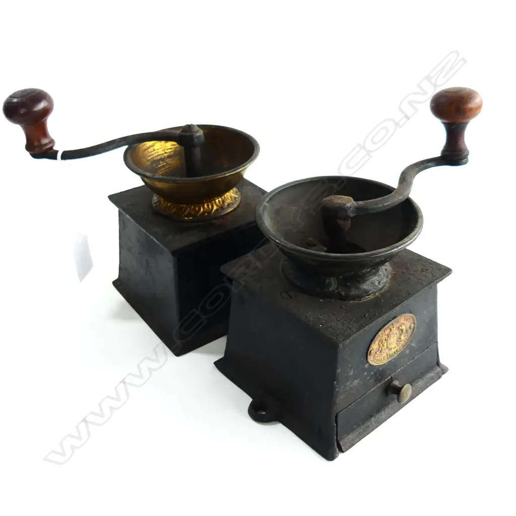 TWO VICTORIAN CAST IRON COFFEE GRINDERS A. KENRICK & SONS PATENT COFFEE MILL BRASS FITTINGS & WOODEN HANDLES H. 170mm Image 1++