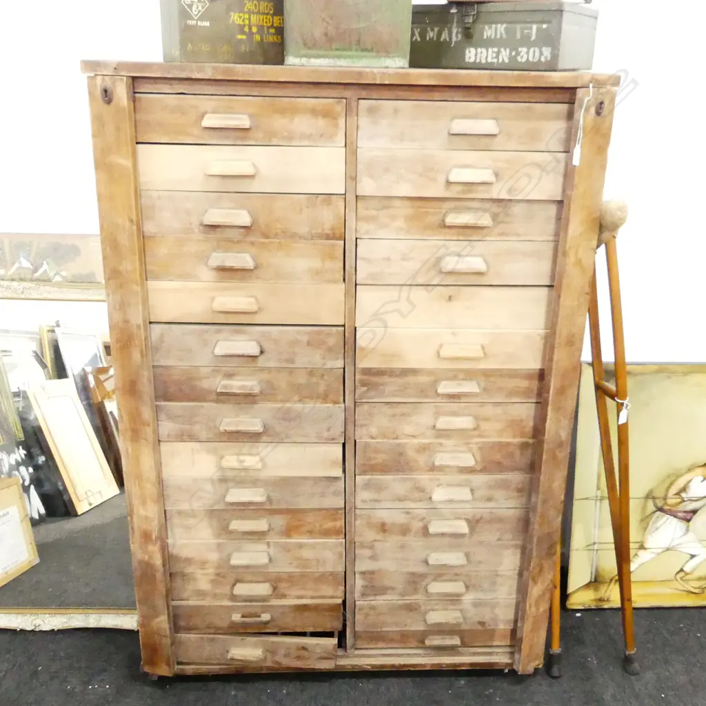 MULTI DRAWER WELLINGTON TYPE CHEST 1025x450x1545mm Image 1++